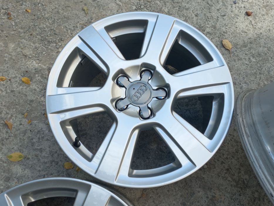 17"Audi Оригинални 8ж ет39 A3 A4 A6 A8 TT Q3 Q5 Без Забележки!