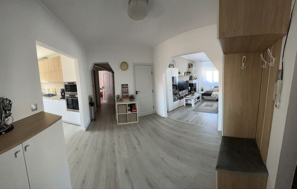 Apartament spatios la cheie cu 3 camere