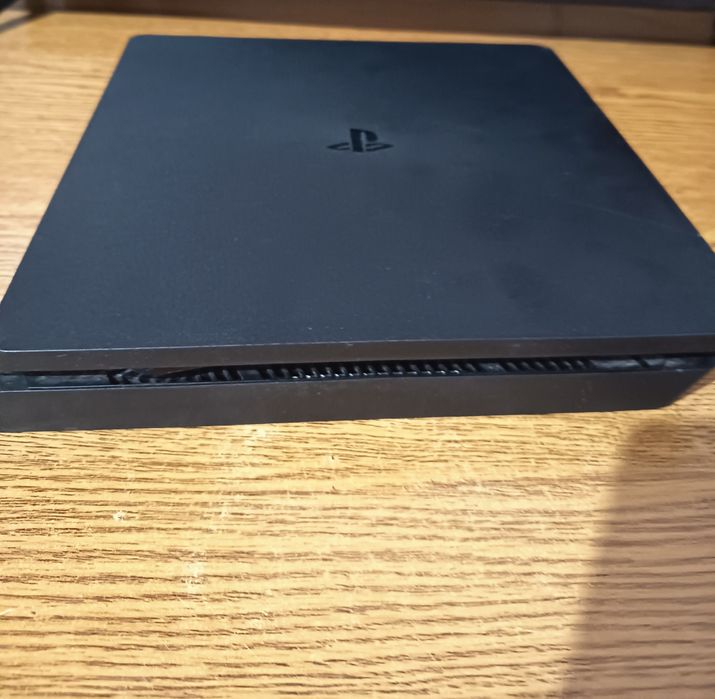 PlayStation 4 slim 500gb