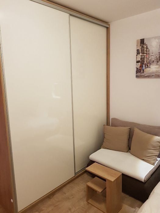 Дава се под наем Едностаен апартамент в с. Хаджи Димитър, Област Добрич - 45 кв.м за 306 € - Снимка #2