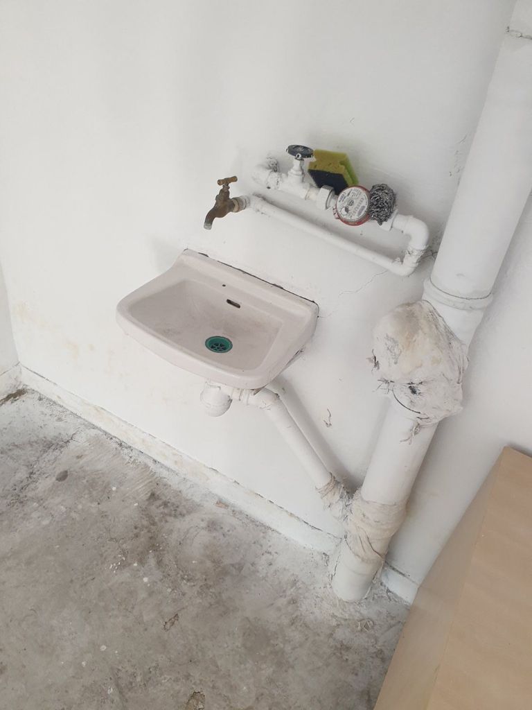 Дава се под наем Гараж / Паркомясто в Пловдив, Южен - 22 кв.м за 127.5 € - Снимка #6