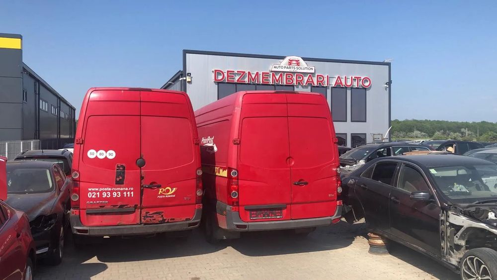 Dezmembram Volkswagen Crafter 2 5 Tdi Punte Dubla An Fabr 2009