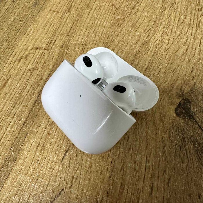 Беспроводные наушники Apple AirPods 3 / sk151451