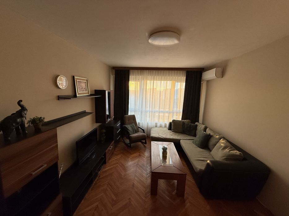 Дава се под наем Тристаен апартамент в Добрич, Дружба 2 - 103 кв.м за 357 € - Снимка #11