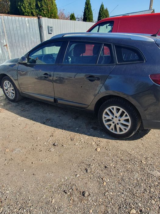 Megan 3 facelift an 2014