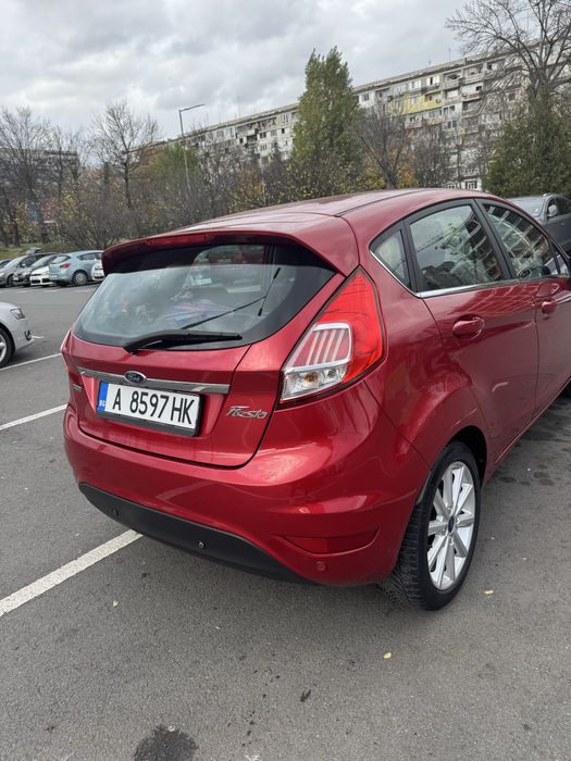 Продавам кола ford fiesta