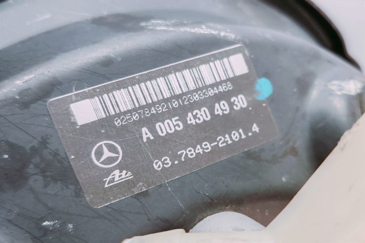 Tulumba Frana  cu pompa centrala A0054304930 Mercedes-Benz C-Class W2