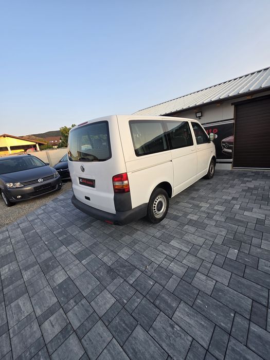 Vw t5 Transporter Caravele an 2009 motor 1,9 D 9 locuri Posib. rate