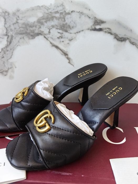 Дамски чехли на ток GUCCI . Стилни и удобни