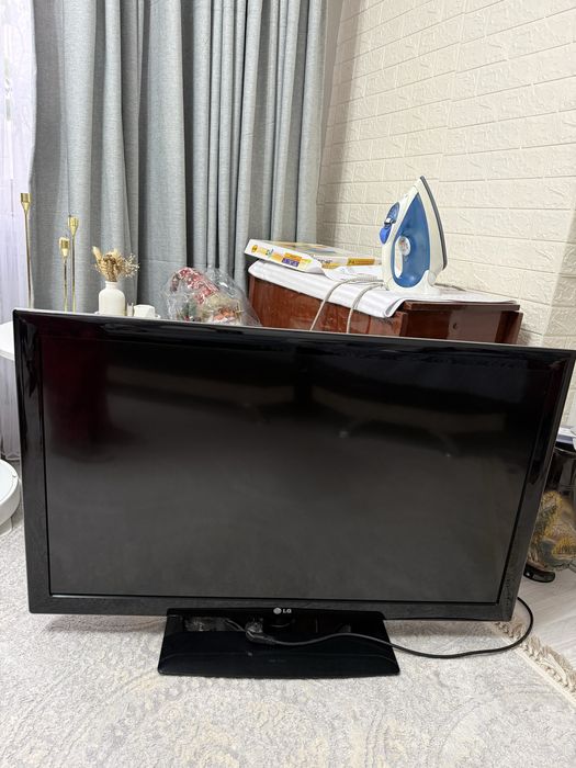 Телевизор LG б/у (без смарт тв)