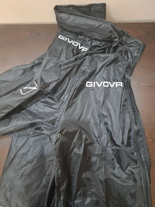 Мъжка ветровка GIVOVA – чисто нова