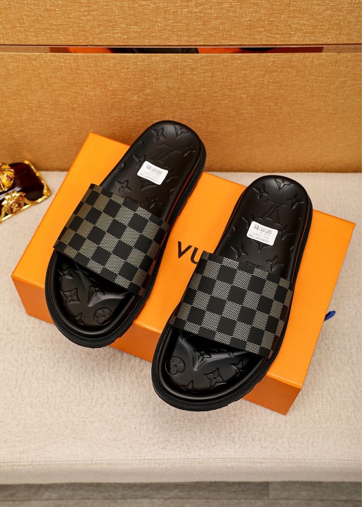 Papuci/Slapi Louis Vuitton Calitate Premium