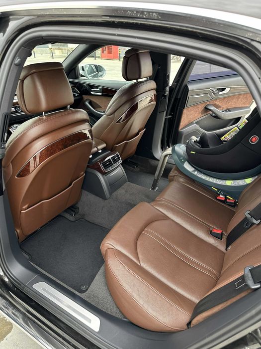 Audi A8 Long S8 Panorama