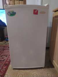 Продам мини холодильник в отличном рабочем состоянии