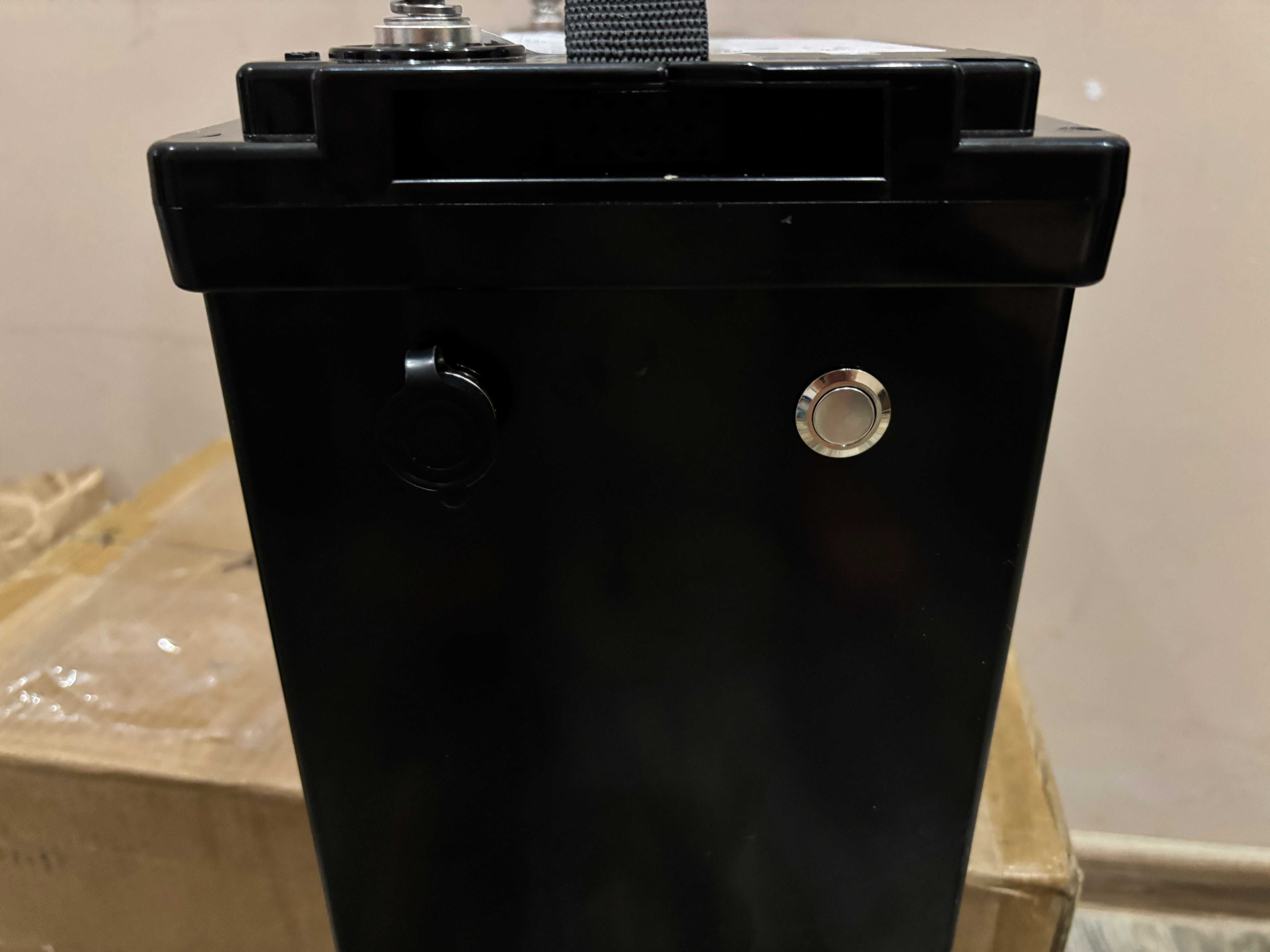 Тягов Литиево Желязо Фосфатен Акумулатор 100Ah 12v нов