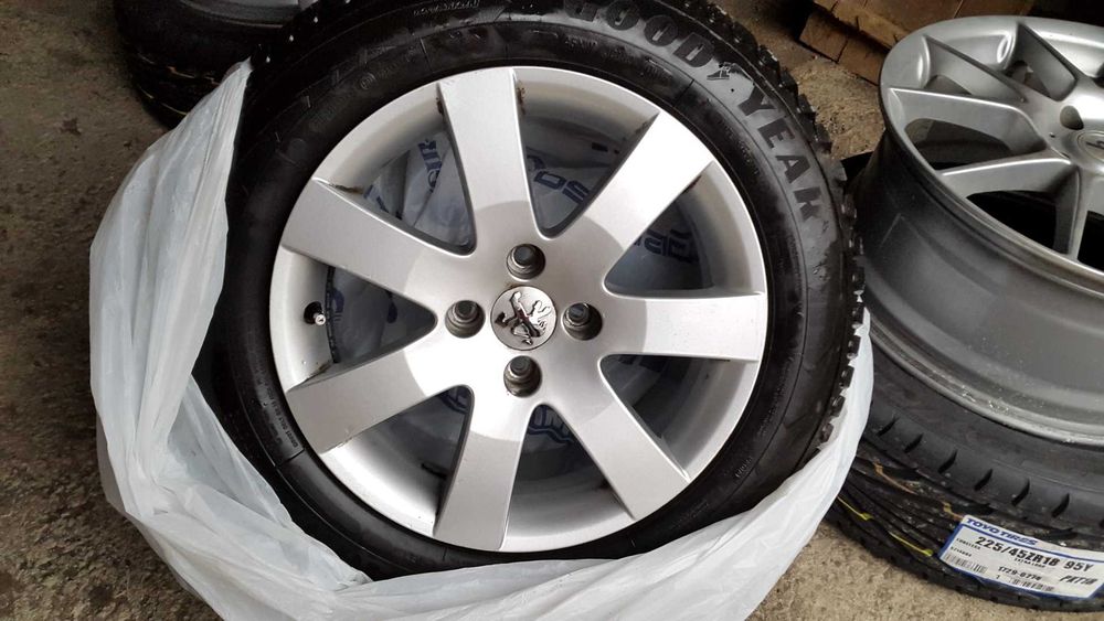 Jante 4x108 PEUGEOT 208,307,308SW • Anvelope iarna 205/55/R16, DOT2024
