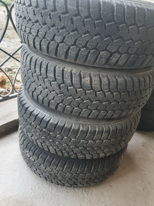 Резина зимняя комлект