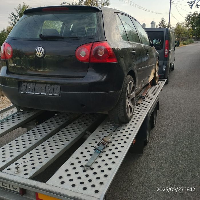 Vând Golf 5 1.4 benzina