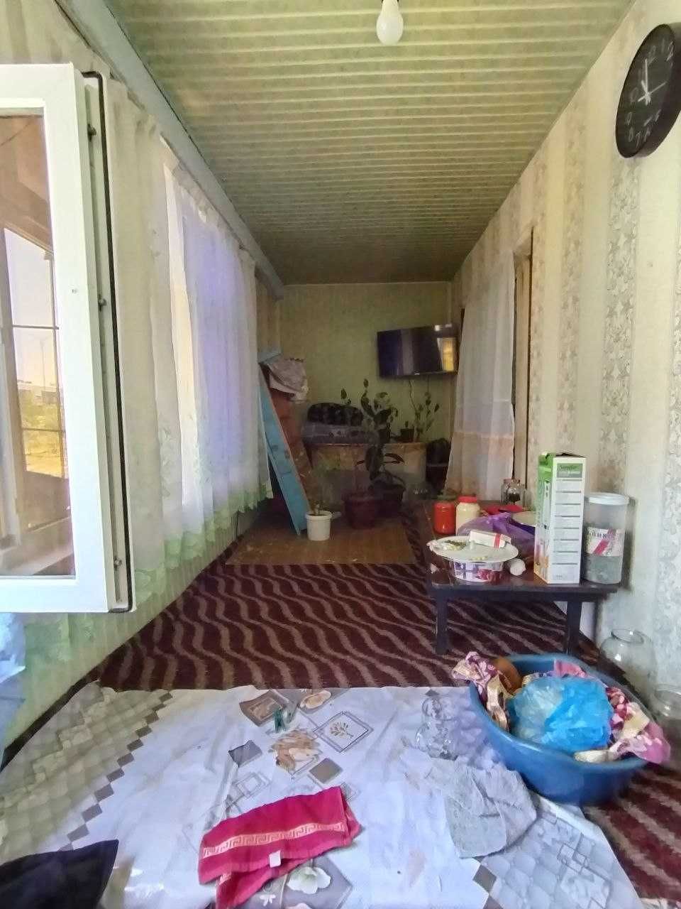 Срочно продается 2х комнатная квартира первый этаж. Шарк1 цена 40.000