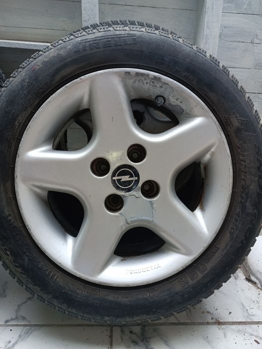 Лети джанти с гуми 185/65/R15- 310лв