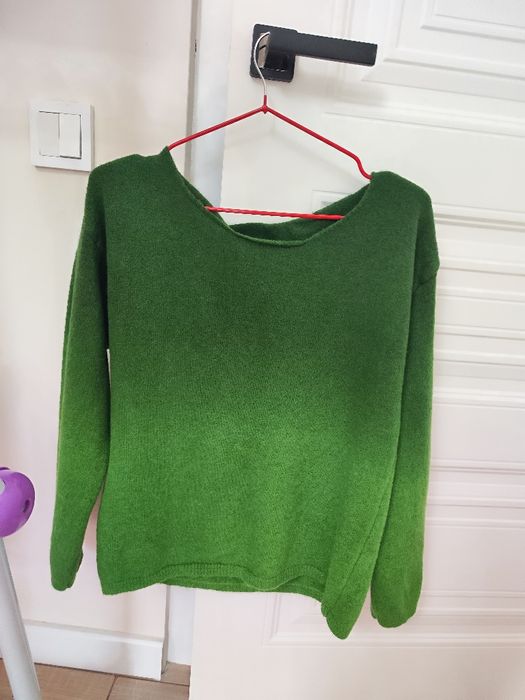 Зелёная кофта новая