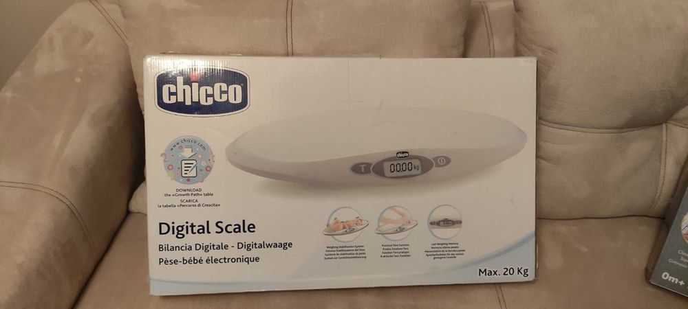 Електронна везна за бебета Chicco