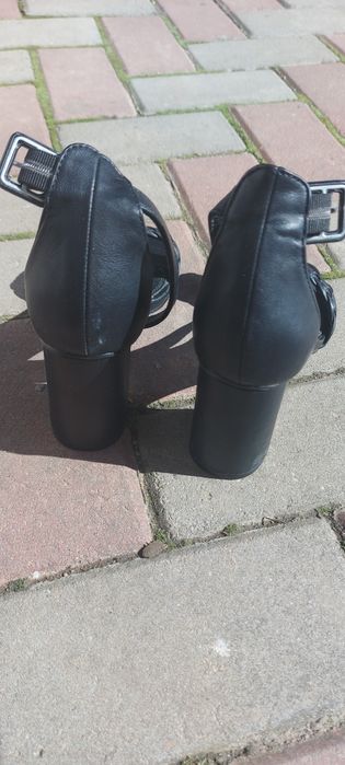 Sandale elegante 36