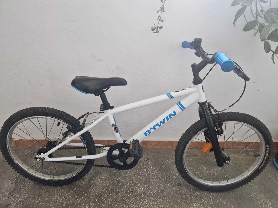Vand bicicleta baieti 7-10 ani