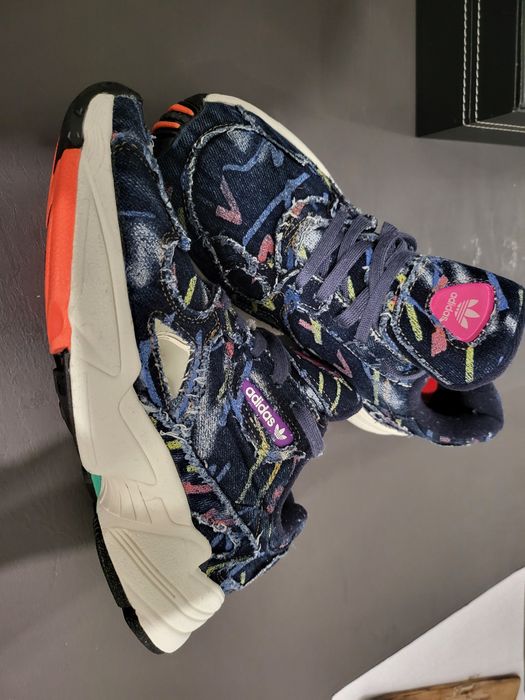 Високи кецове Pepe Jeans/маратонки Adidas