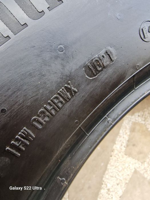 255 65 19 Continental Dot 22 Cross Contact RX 114V M+S 4броя Замъка Ям