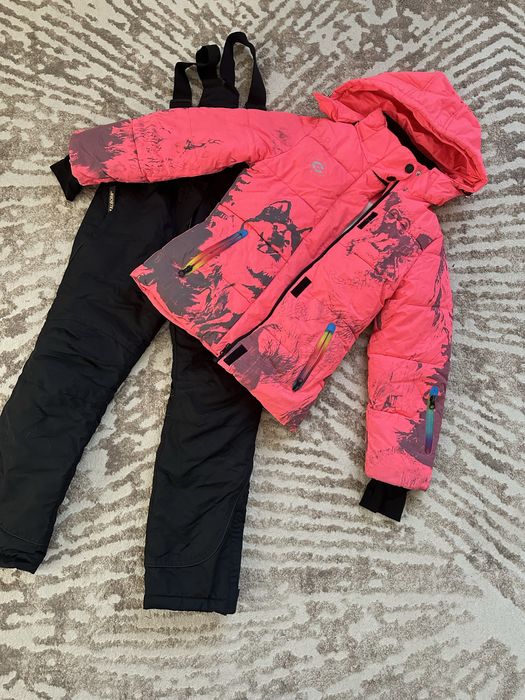 Горнолыжный комбинезон