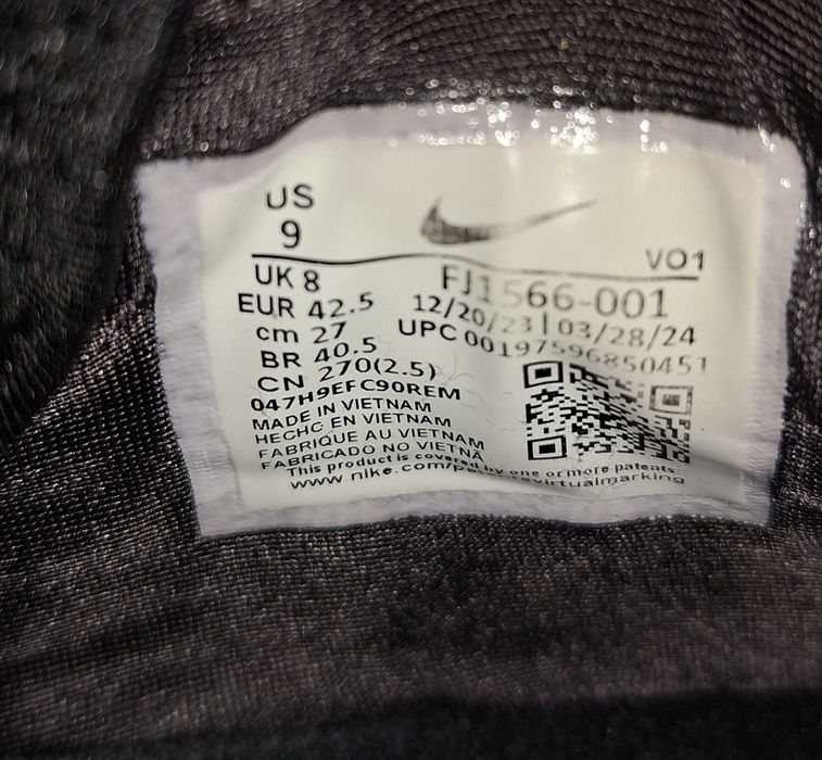 Nike LeBron NXXT mărime 42,5
Vând o pereche de Nike LeBron NXXT Gen p