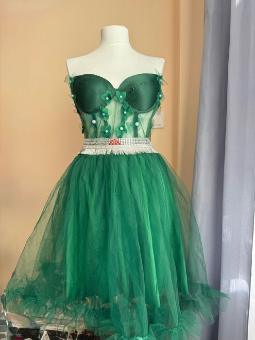 Къса бална рокля