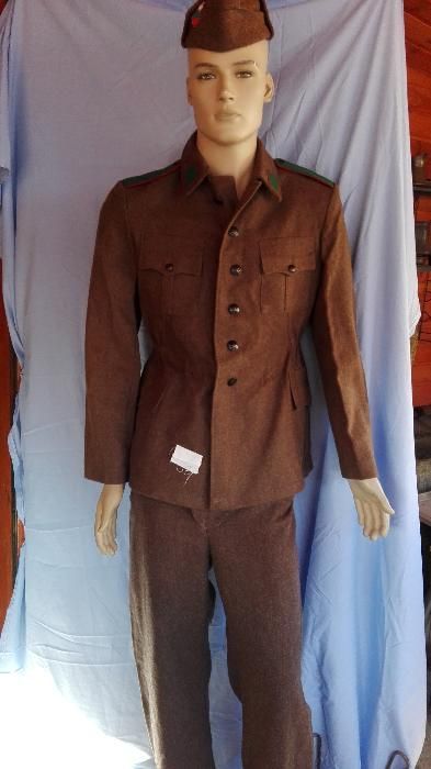 войнишка униформа