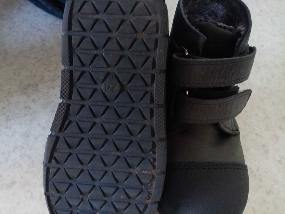 Детски боти 24 номер