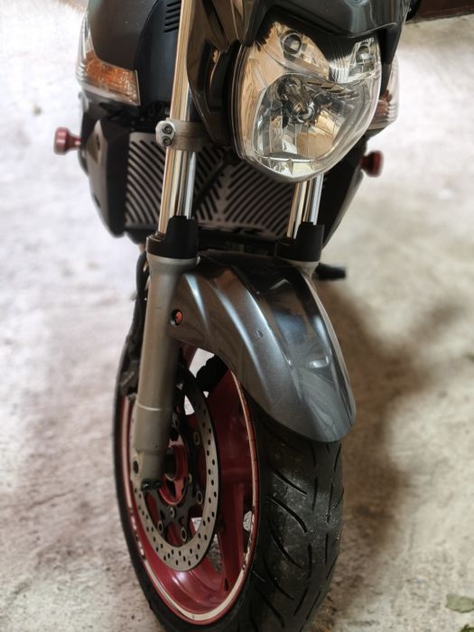 Suzuki gsr 600 yoshimura