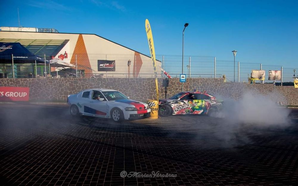Vand bmw e46 4.0 v8 drift