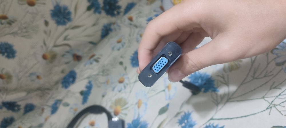 Продам кабель VGA и переходник с VGA на Display port