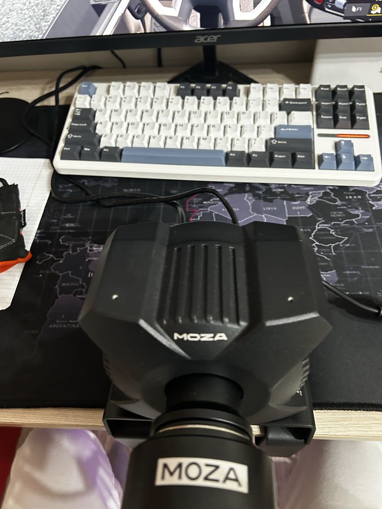 Moza r3 игровой руль