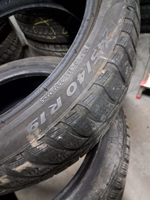 1XAnvelopa second iarna 245 40 R19 Pirelli RFT*