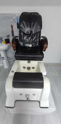 Кресло для педикюра с ванной
Страна производитель
Китай
Цв