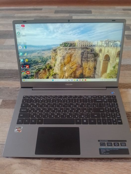 Notbuk DEXP 16/ 512GB