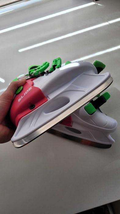 Коньки ледовые, новые