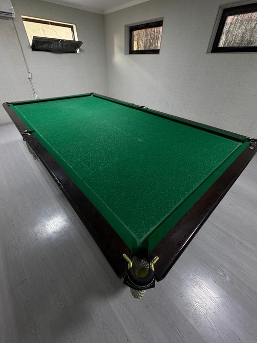 Продается большой бильярдный стол