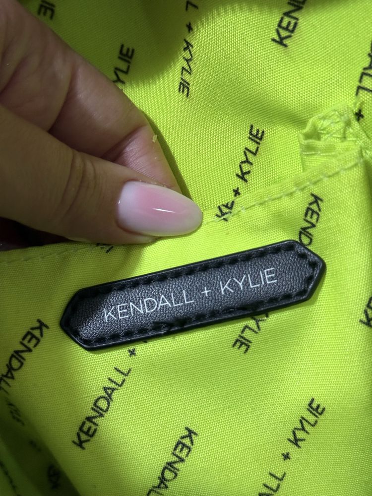 Кожена раница Kendall + Kylie