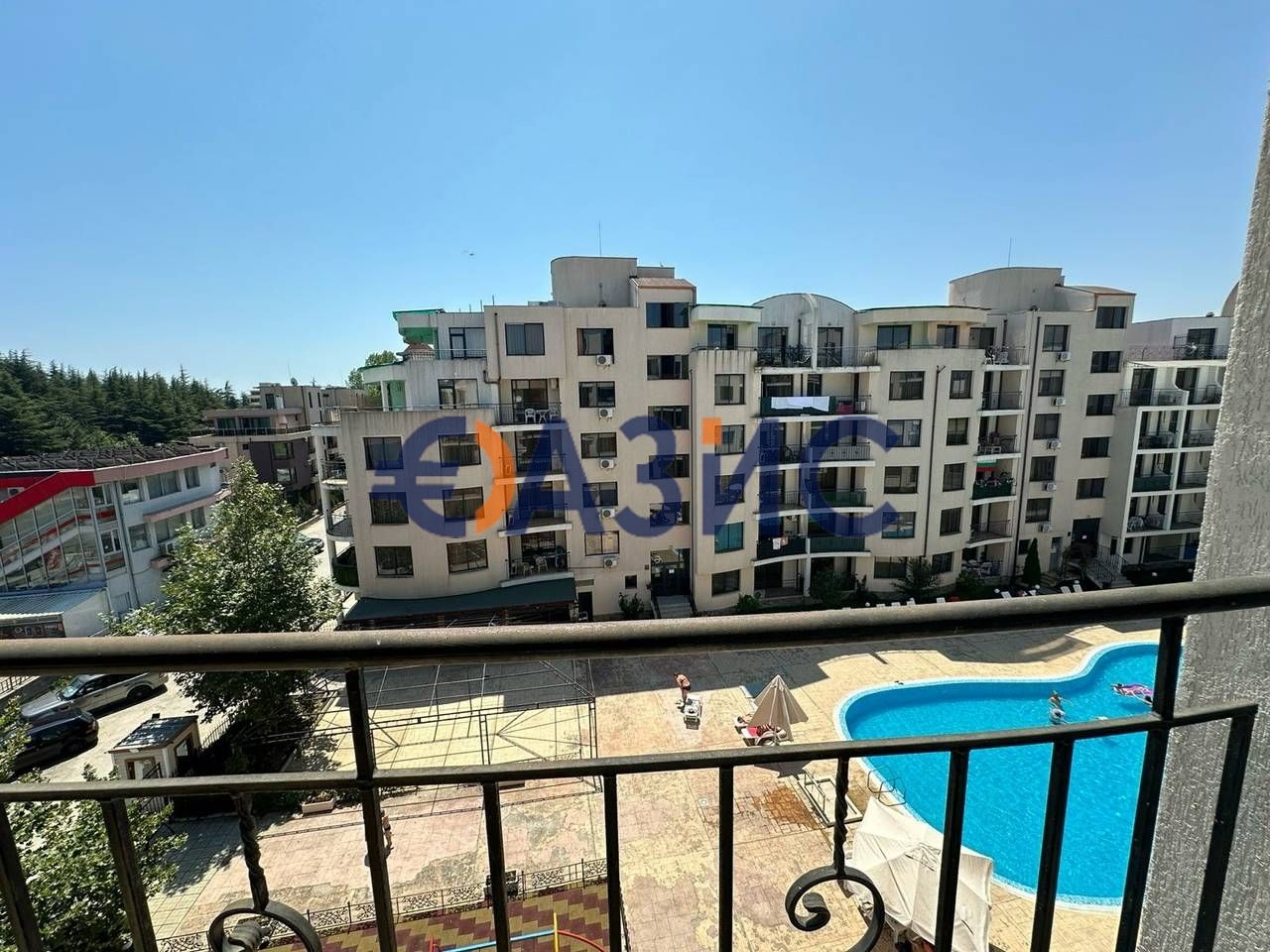 Продава се Двустаен апартамент в к.к. Слънчев бряг - 82 кв.м за 696 €/кв.м - Снимка #13
