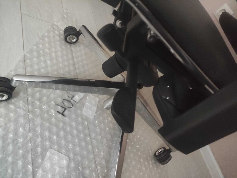 Ергономичен дизайнерски офис стол Equalizer Metta Germany