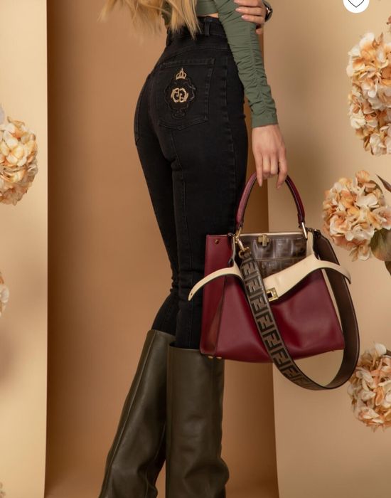 Дънки на Alessa.