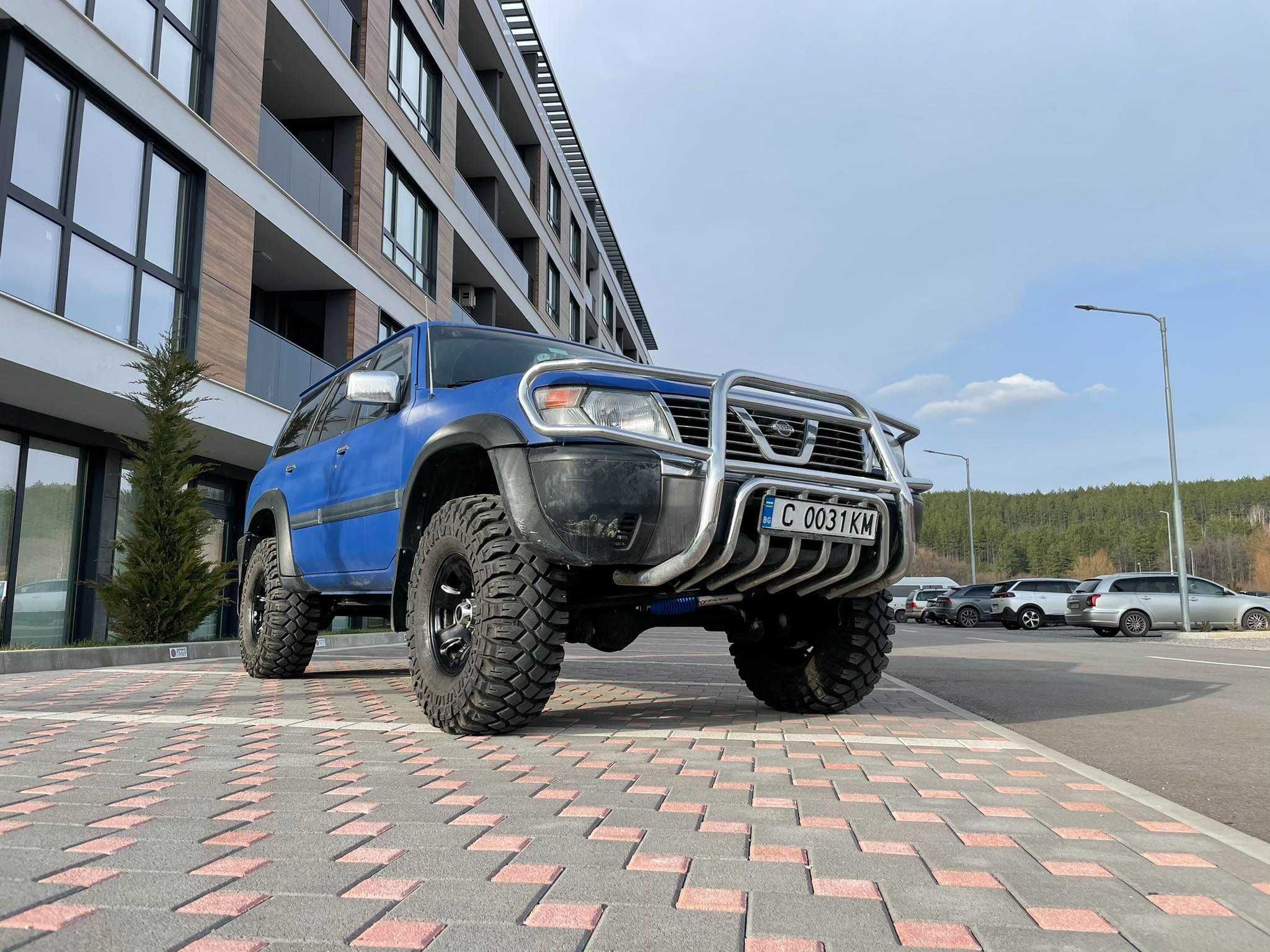Джип под наем Nissan Patrol за БАЛ, сватба