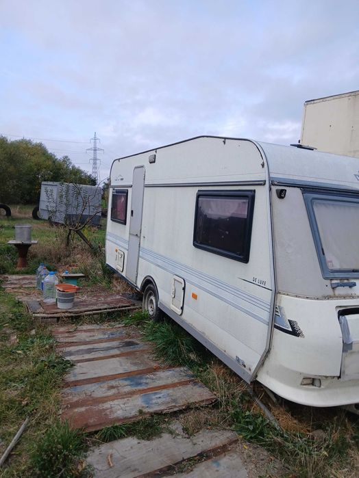 Продавам каравана Хоби 94г.